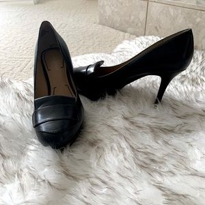 Nine West black leather pumps size 7. Loafer front. Worn once.